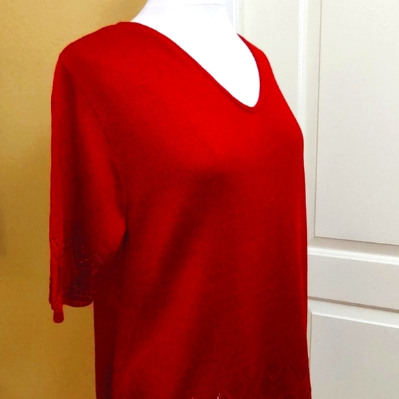 SaLE! Vtg CAROLE LITTLE Sweater Perfect shade of Red đw a Knit tapestry design - Picture 9 of 14